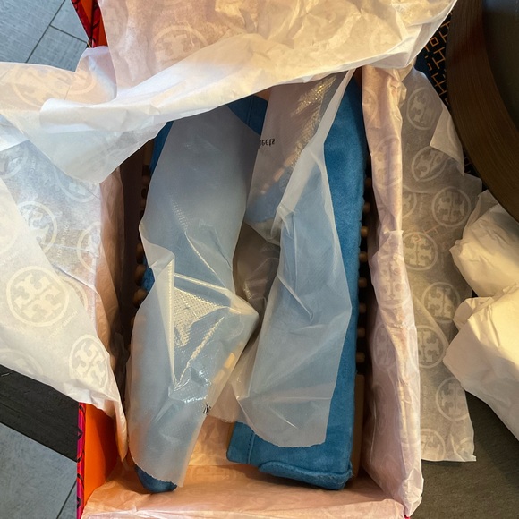 TORY BURCH LOAFERS - Picture 2 of 3